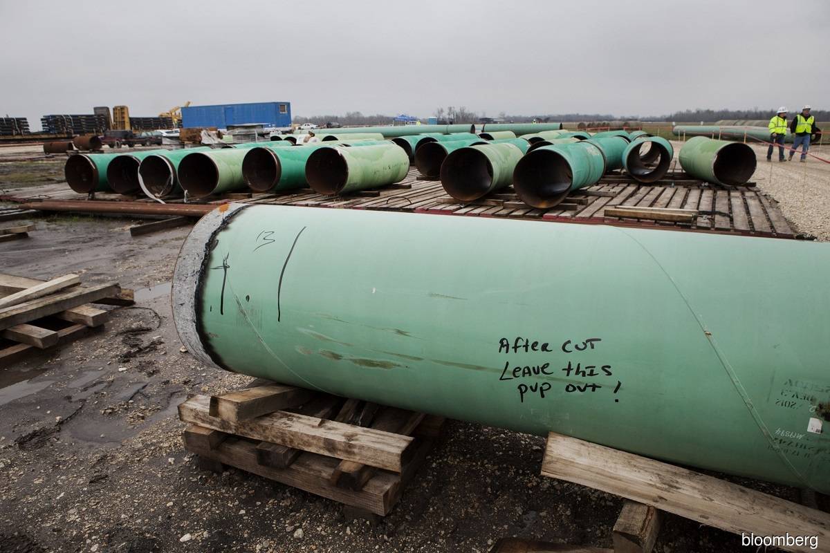 Oil industry reels as Biden targets fossil fuels in first days
